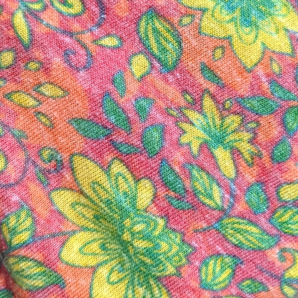 LuLaRoe Randy Tee - Picture 2 of 2